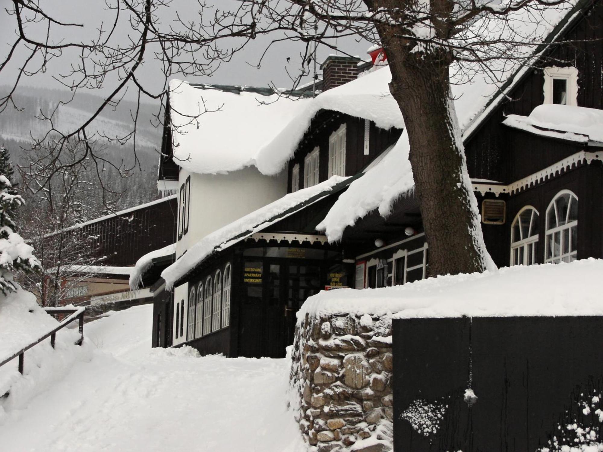 Hospoda Na Peci Pec pod Snezkou Exterior foto